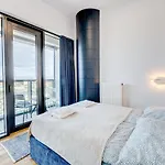 Aleda Tower, 14 Floor, Balkon